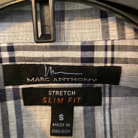 Button up - Picture 2 of 3